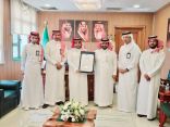 *محافظ محايل يهنئ القطاع الصحي على إنجازاته المتميزة*