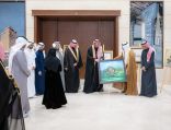 *سمو أمير منطقة الباحة يلتقي مدير عام الجمعية العربية السعودية للثقافة والفنون وأعضائها بمنطقة الباحة*
