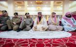 وكيل إمارة الباحة يتقدم المصلين لأداء صلاة الإستسقاء بجامع الملك فهد بمدينة الباحة