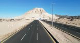 بلدية بيشة تنهي أعمال صيانة طريق الملك عبدالله بطول ٨ كلم