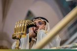 ‏خطيب الجمعة بالمسجد النبوي   “الحبُّ هو أحد أصْلَي العبودية التي تقوم على ساقَيْن وتطير بجناحَيْن: كمالِ الحبّ، وكمالِ الذلّ والانكسارِ والخضوع، فالعبادة ما يجمع كمالَ الأمرين معاً، ولهذا لا تكون العبادة إلا لله”.