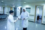 مركز عبور يزور مستشفى النعيرية احتفالاً بيوم التوحد
