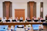 *أمير الباحة يرأس اجتماع لجنة الدفاع المدني الرئيسة بالمنطقة*