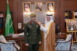 سمو محافظ الأحساء يُقلّد مدير جوازات المحافظة ومساعده رتبتيهما الجديدتين