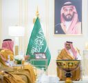 *أمير منطقة الباحة يستقبل الرئيس التنفيذي لبنك التنمية الاجتماعية*