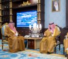 أمير الباحة يستقبل مساعد وزير الموارد البشرية ويطّلع على المبادرات والخدمات التنموية والاجتماعية .