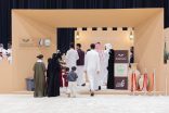 اهتمام عائلي بموروث الصقارة في منافسات كأس نادي الصقور السعودي 2025 بالخبر