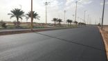 سفلتة 27000 متر مربع من الطرق الداخلية في نطاق بلدية الناصفة بالجوف