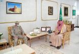 سمو أمير الحدود الشمالية يستقبل قائد قوة رفحاء بمناسبة تعيينه.