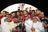 رئيس رابطة الهواة لكرة القدم في الأحساء ونائبه يتوجون بطل بطولة فريق العرين