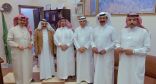 رئيس عقار الباحة يكرم الخازم والكرت
