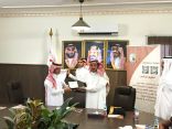 مدير عام هيئة الهلال الأحمر بمنطقة جازان يفعل مبادرة يستفتونك