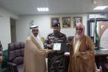قائد قوة أمن المنشآت بمنطقة جازان يفعل مبادرة يستفتونك