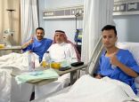 في موقف أخوي نبيل … “ليث” يتبرع بكليتيه لشقيقه “علي” لينهي معاناته مع الغسيل الكلوي*