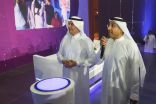 عبر حزمة من مشاريع التحول من منظومات الإنتاج الحرارية إلى تقنيات التناضح العكسي الصديقة للبيئة .