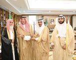 سمو أمير جازان يتسلم التقرير الختامي لمبادرة “يستفتونك”