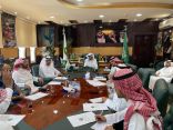 مدير بيئة عسير يجتمع بفريق عمل الشبكة الهيدرولوجية والوحدة البحثية للزراعة بالمياه المتجددة بوادي بن هشبل