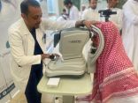 فريق عضد التطوعي يشارك جمعية عين لطب العيون في تنفيذ مبادرة “طمني على عيونك” بأحد المسارحة