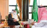 سمو أمير تبوك يستقبل المهندس” القعير ” صاحب الجهود الذاتية في إنشاء مزرعة للاستزراع السمكي بتبوك