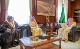سمو الأمير عبدالعزيز بن سعد ‏يستقبل مدير مكافحة المخدرات بمنطقة حائل ‏