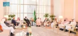 وزير الشؤون الإسلامية يستقبل عددًا من المشاركين في مؤتمر “التواصل والتكامل”