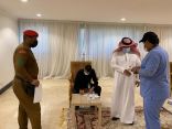 مجمع الملك فيصل الطبي بالطائف يعطي الجرعة الأولى لموظفي محافظة الطائف