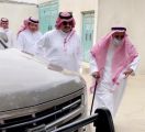 أمير عسير يزور المؤرخ “العمروي” في منزله تكريماً له.. وهذا ما دار بينهما (فيديو وصور)