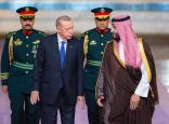 سمو ولي العهد يصطحب رئيس جمهورية تركيا لدى مغادرته قصر السلام إلى مقر إقامته
