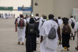 حجاج بيت الله الحرام يتوافدون إلى مشعر منى لقضاء يوم التروية