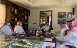أمير عسير يتابع خطة تطوير جودة الاتصالات في المنطقة ويجدد موعد اللقاء بالأهالي في يناير المقبل