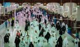 أفواج الحجاج تتوافد إلى المسجد الحرام وسط منظومة متكاملة من الخدمات