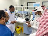 المهندس عبدالله الويمني يتفقد مختبر التشخيص البيطري بمنطقة عسير