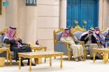 سمو أمير الجوف يستعرض مع الأهالي والمثقفين عددًا من المبادرات لتطوير المنطقة في ليالي الجوف