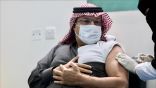 سمو الأمير تركي بن طلال يتلقى الجرعة الأولى من لقاح كورونا