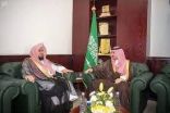 سمو أمير منطقة الجوف يستقبل رئيس المحكمة الجزائية بمحافظة القريات المعين حديثاً