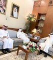محافظ القطيف يلتقي مدير المواصفات والمقاييس والجودة بالشرقية