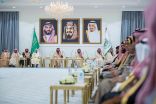 سمو الأمير عبدالعزيز بن سعود يصل عرعر ويلتقي بعدد من المواطنين ومتقاعدي قطاعات الداخلية بمنطقة الحدود الشمالية