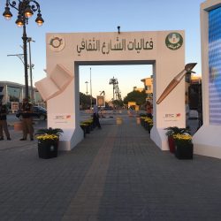 شركة روفال العالمية توزع المياة مجانا على زوار معرض الشارع الثقافي