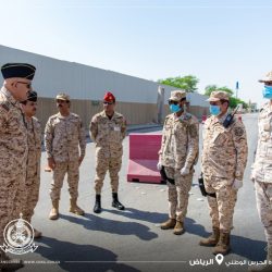 سمو أمير منطقة نجران ينقل عبر الاتصال المرئي تهاني القيادة لرؤساء المحاكم ومشايخ القبائل والقادة العسكريين بعيد الفطر المبارك