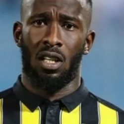 بـ “قرار حكومي”.. عودة الدوري الإنجليزي بعد 3 أسابيع