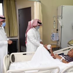 سمو الأمير تركي بن طلال يزور مركز أمراض القلب ومستشفى #عسير المركزي ويلتقي بالممارسين الصحيين.