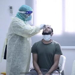 مدني أبها بالتعاون مع المتطوعين يتمكن من إنتشال جثة لمواطن سقط بمركبته في منحدر ببللحمر .