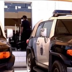 ضبط سيارة نقل محملة بأغذية فاسدة في “عمرة مكة”