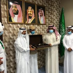 حرس الحدود بالمدينة المنورة ينقذ مواطِنين من الغرق بينبع