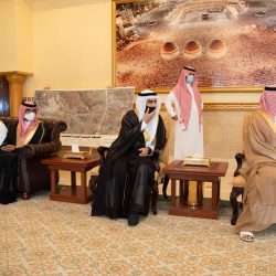 وزير الرياضة يتوج الهلال بلقب كأس دوري المحترفين