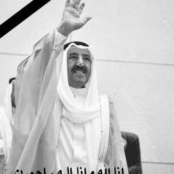 تعليم النماص يستعرض جهود الوزارة و الإدارة المتميزة في منصة مدرستي في محافظة تنومة والمحافظ يحضر إحدى الحصص على المنصة.