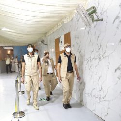 ” 600 ” معتمر يصلون إلى بيت الله الحرام لأداء مناسك العمرة