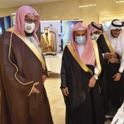 المستشفى السعودي ‏الألماني بعسير يكرم الاعلامية رغد ‫عسيري