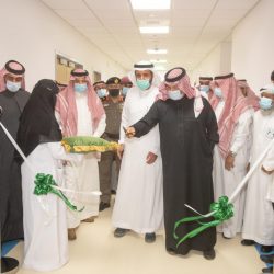 الرئيس العام يدشن منصات التطهير والتعقيم بمبنى الرئاسة ومرافقها