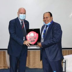 رئيس جامعة الملك خالد يلتقي السفير السويدي لدى المملكة